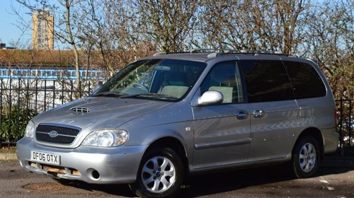 Bara spate Kia Carnival 2005 Carnival sedona. 2,9 crdi 144 hp