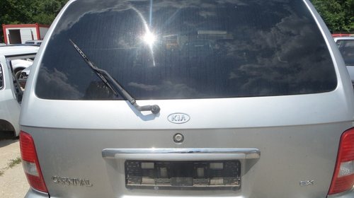 Bara Spate Kia Carnival din 2002