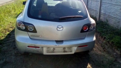 Bara spate Mazda 3 2006 Hatchback 1.6 tdci