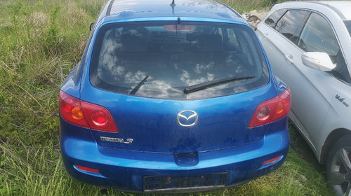 Bara spate Mazda 3 an 2005