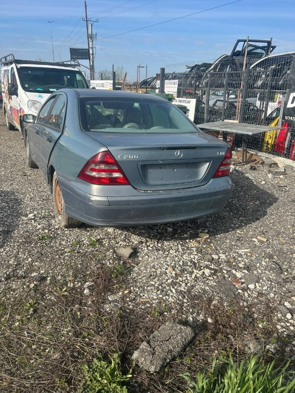Bara spate Mercedes C-Class W203 2,2 CDI