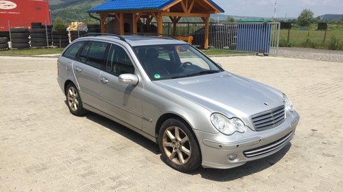 Bara spate Mercedes C-Class W203 2004 Break 2.2 CDI