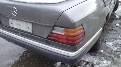 Bara spate Mercedes E 260 1991