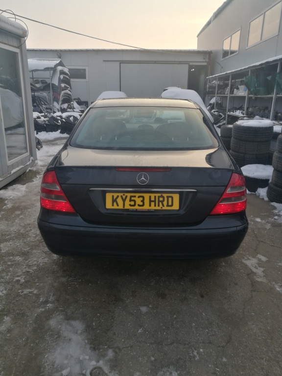 Bara spate Mercedes E-CLASS W211 2004 E2