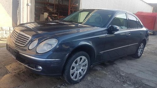 Bara spate Mercedes E-CLASS W211 2004 limuzin