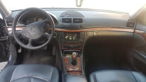 Bara spate Mercedes E-CLASS W211 2004 limuzina 2.7 CDI