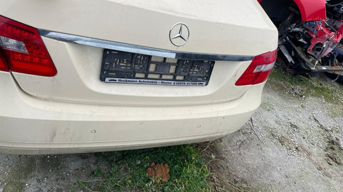 Bara spate mercedes E class