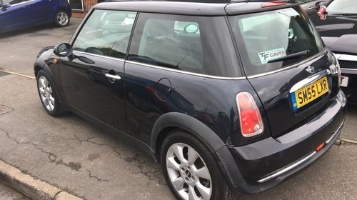 Bara spate Mini Cooper 2005 Hatchback. 1,6.