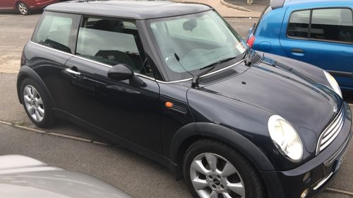 Bara spate Mini Cooper 2005 Hatchback. 1,6.