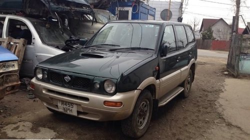 Bara spate nissan terrano 2 1997