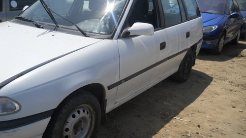 Bara spate Opel Astra F 1998 caravan 1,7diesel