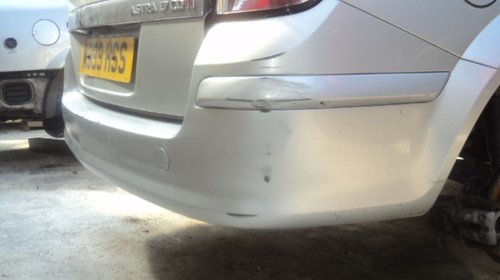 Bara spate Opel Astra H combi