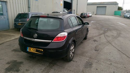 Bara spate Opel Astra H