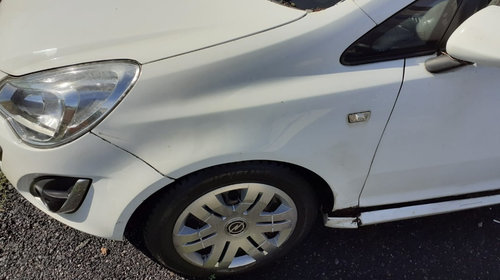 Bara spate Opel Corsa D 2011 hatchback 1.4