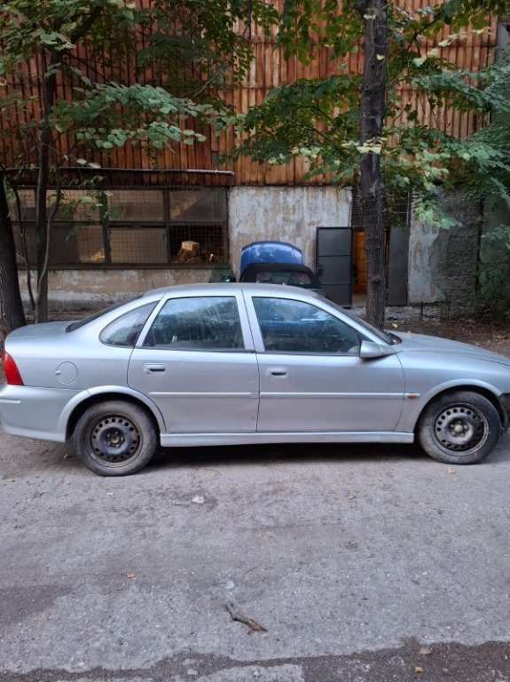 Bara spate Opel Vectra B 2002 Berlina 1.6 - imagine 6