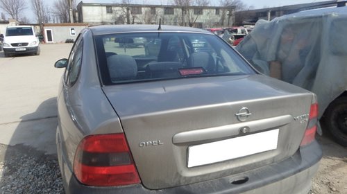 Bara Spate Opel Vectra B DIN 1997