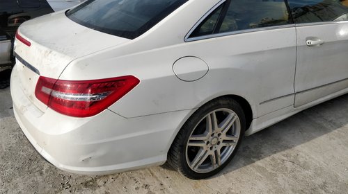 Bara spate pachet AMG Mercedes E Class coupe C207 2009 // 2013