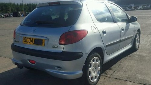 Bara spate Peugeot 206 2002 hatchback 1.4i