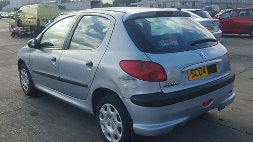 Bara spate Peugeot 206 2002 hatchback 1.4i