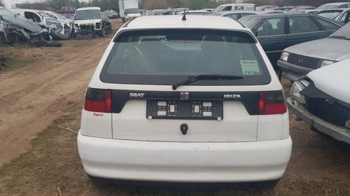 Bara spate Seat Ibiza 1997