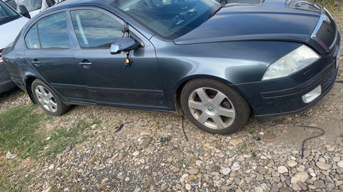 Bara spate Skoda Octavia 2 2004 Berlina 1.9