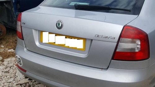 BARA SPATE SKODA OCTAVIA 2 2009