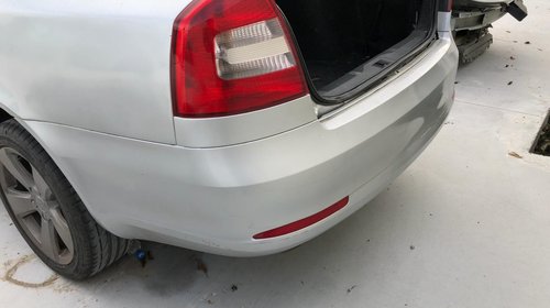 Bara spate Skoda Octavia 2012 berlina 1.6 die