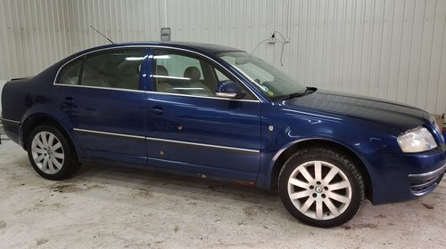 Bara spate Skoda Superb 2008 Limuzina 2800