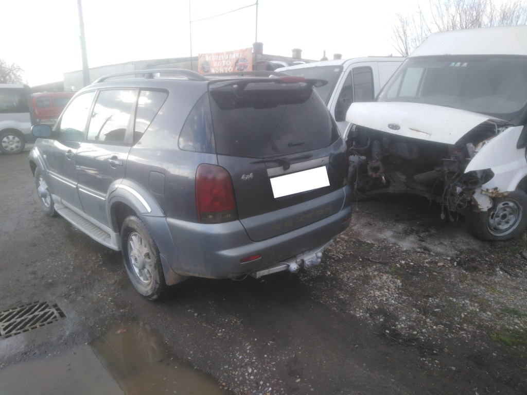 Bara spate SsangYong Rexton 2.7 XDI, an 