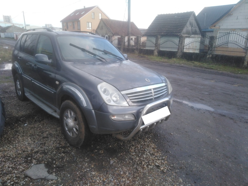Bara spate SsangYong Rexton 2.7 XDI, an 