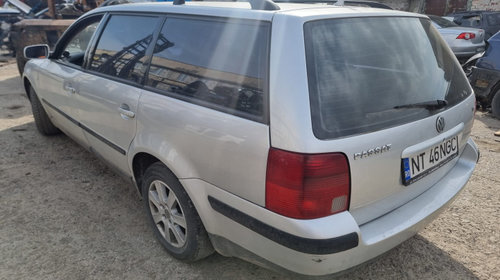 Bara spate Volkswagen Passat B5 2000 combi/break 1.9 tdi