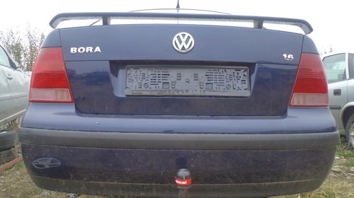 Bara spate VW Bora berlina