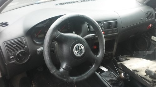 Bara spate VW Golf 4 2000 Coupe 1400