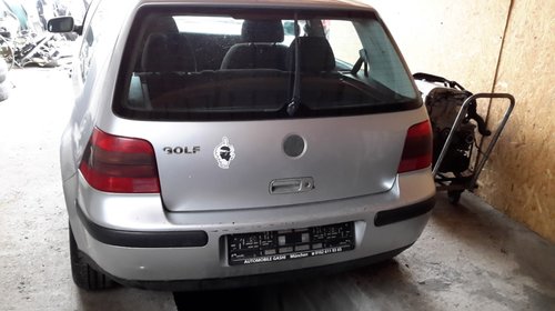 Bara spate VW Golf 4 2001 hatchback 1.4