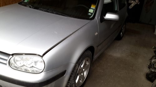 Bara spate VW Golf 4 2001 hatchback 1.4