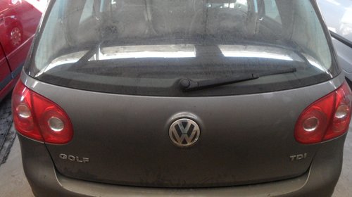 Bara spate VW Golf 5