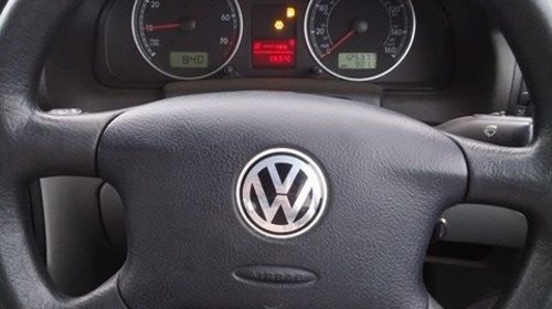Bara spate VW Passat B 5.5 , 2.0 benzina