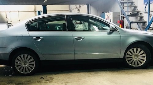 Bara spate VW Passat B6 2008 BERLINA 1.9 TDI