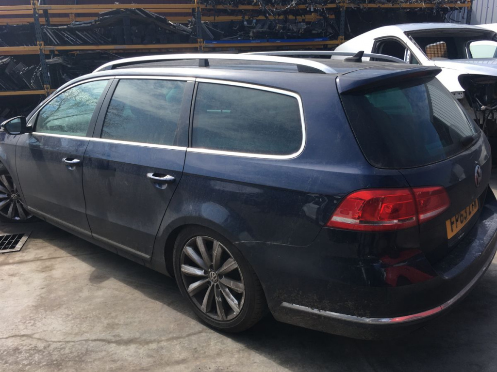 BARA SPATE VW Passat B7 Combi An 2013 Mo
