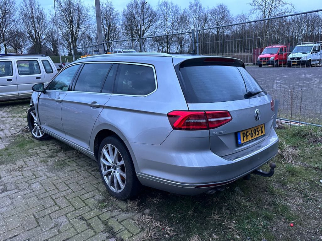 Bara spate Vw Passat B8 R-line highline break