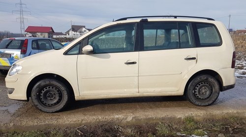 Bara spate VW Touran 2009 Break 1.9