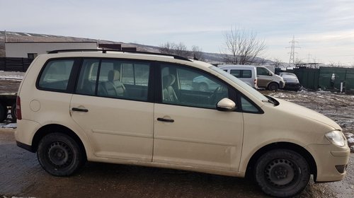 Bara spate VW Touran 2009 Break 1.9