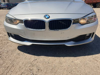 Bara Spoiler Fata cu Locas Senzori Parcare BMW Seria 3 F30 F31 Nonfacelift 2011 - 2015 Culoare Glacier-Silber Metallic A83