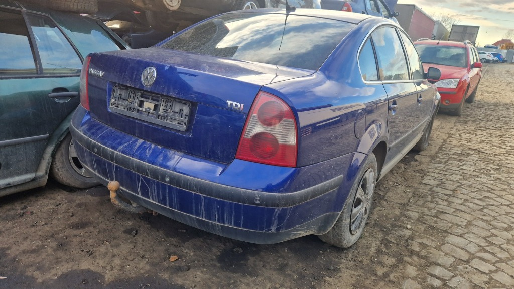 Bara spoiler spate Vw Passat B5.5 2000-2005 berlina sedan