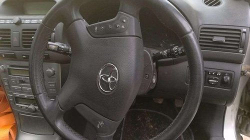 Bara stabilizatoare fata Toyota Avensis 2005 