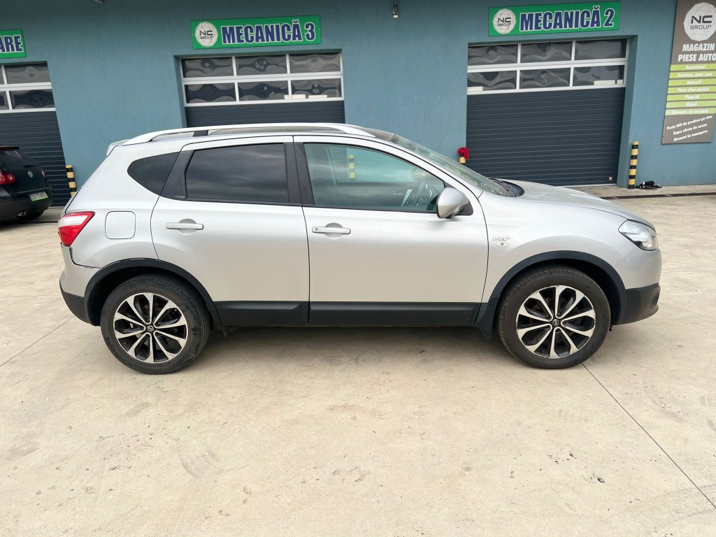 Luce Lettura Interna Auto Per Nissan Qashqai, X-Trail, Teana - Lato Destro, A Cupola, Con Interruttore