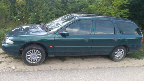 Bare portbagaj longitudinale Ford Mondeo 1995 break 1,8 i