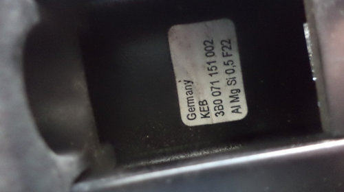 Bari portbagaj VW PASSAT B5 - 3B0071151