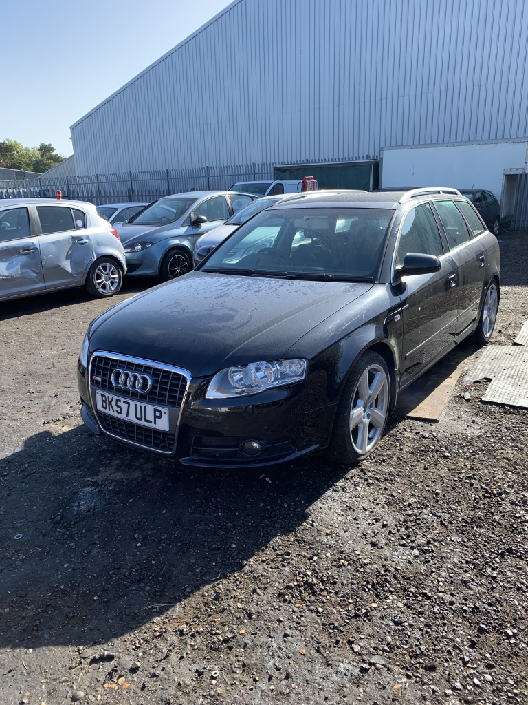 Bascula dreapta Audi A4 B7 2007 Combi S-Line 2.0 TDI BRE S-Line