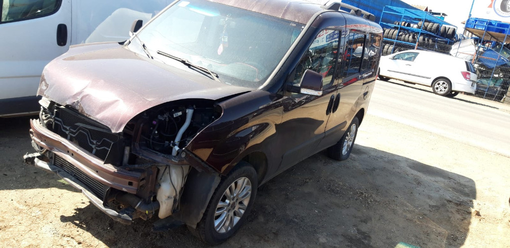 Bascula dreapta Fiat Doblo 2010 MINIBUS 1.3